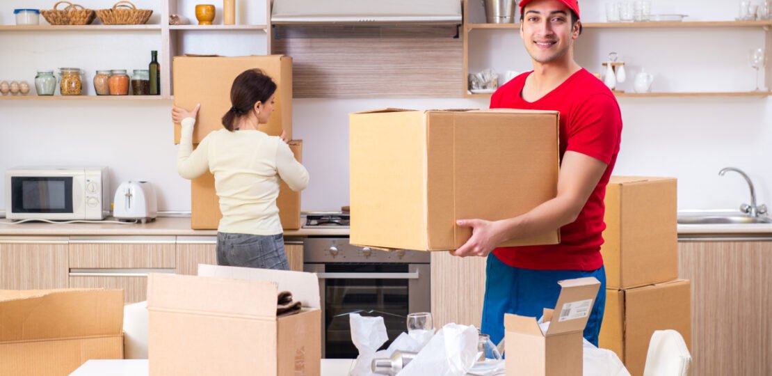 Select the right movers and packers team